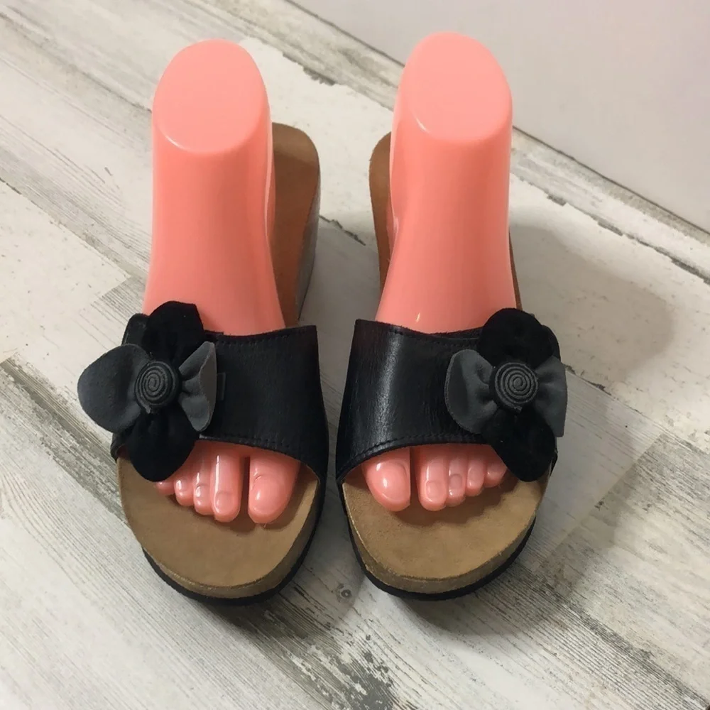 Walk Melluso Cork Wedge Black Flower Wedges Sandals 40